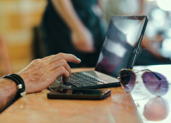 Жителя Новочеркасска оштрафовали за записи в соцсетях