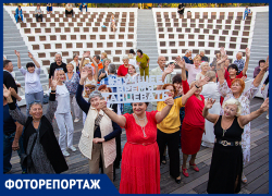 Пенсионеры зажигают: фоторепортаж с вечеринки в ростовском парке