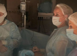 В Ростове врачи удалили опухоль новорожденной, из-за которой не могла дышать 