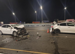 Под Ростовом два водителя оказались в больнице после аварийной остановки