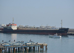 Судно из Турции село на мель в Ростовской области