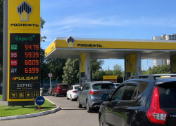 Жители Ростова жалуются на ложное табло АЗС о наличии бензина  