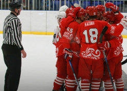 Ростовские хоккеисты обыграли курганцев и установили новый рекорд по длительности победной серии