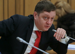 Депутат Госдумы Олег Пахолков предложил отказаться от экспорта нефти
