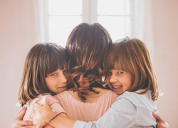 Лишенная материнских прав дончанка похитила собственных детей  