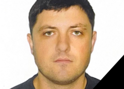 У трагически погибшего в Новошахтинске спасателя остались жена и ребенок