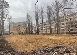 В Ростове дом на Кривошлыковском,4 сровняли с землей