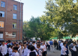 Гимназию в Ростове эвакуировали из-за газовой атаки