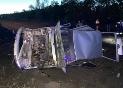 Три человека пострадали в ДТП на трассе в Ростовской области