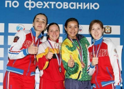 На чемпионате России по фехтованию дончанка Лариса Коробейникова взяла бронзу