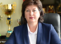 Глава Чертковского района Ростовской области досрочно покинула пост