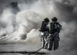 В Ростове в Нахаловке сгорел частный дом на две семьи