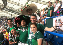 Поклоняющиеся "психу" Лосано мексиканцы дико раскачали "Ростов-Арену" после важных голов