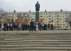 В Ростове на пикет выходят сторонники власти и оппозиционеры