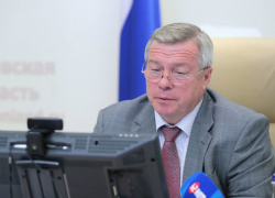 Обманутые дольщики и взяточники подкосили рейтинг губернатора Василия Голубева