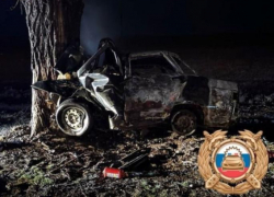 Водитель автомобиля сгорел заживо после ДТП на трассе Ростов-Таганрог