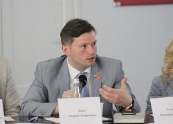 Кормил обедами малоимущих и ветеранов депутат гордумы Ростова Андрей Баев
