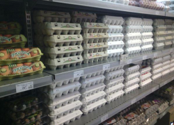 В Ростовской области снова упали в цене куриные яйца и крупы 