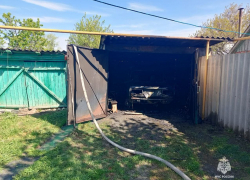 За сутки в Ростовской области сгорели две машины 