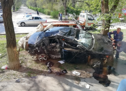 Под Ростовом погиб студент, влетевший на иномарке в памятник