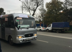 «Восставший из ада» транспорт возит пассажиров по проспекту Ленина в Ростове 
