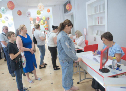 На выборах в Законодательное собрание проголосовали известные дончане