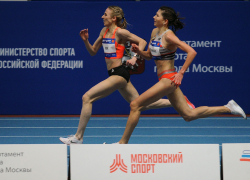 Спортсменка из Ростовской области первой пробежала милю на всероссийских соревнованиях в Оренбурге