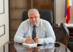 Глава Азовского района Сергей Комаров подал в отставку