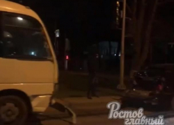 Водитель маршрутки в Ростове протаранил три легковушки