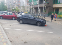 В Ростовской области ребенок на электросамокате въехал в автомобиль