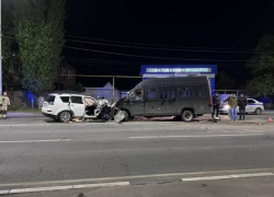 В Ростовской области в ДТП погиб пассажир кроссовера