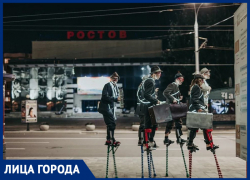 Живые статуи и танцы с прохожими: как несколько артистов превратили улицы Ростова в интерактивный театр