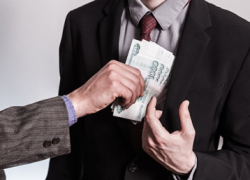 В Ростове за взятку будут судить юриста