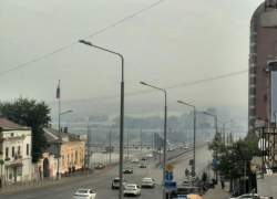 Пожар на левом берегу Дона: центр Ростова погружается в вонючую мглу