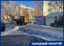 Улица Погодина в Ростове покрылась льдом из-за коммунальной аварии