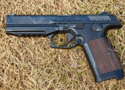 В Ростовской области полицейского уволили за потерянный пистолет