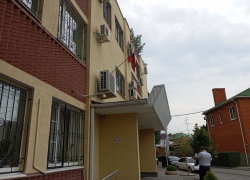 Потерпевшие пожаловались, что дело ростовских мошенников из автосалонов может затянуться на 9 лет