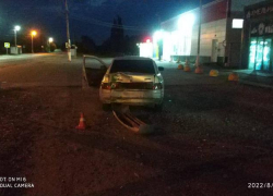 В Ростовской области пьяный подросток на байке врезался в машину