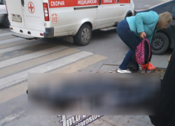 На пешеходном переходе в центре Ростова умер мужчина