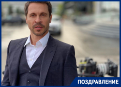 Донской актер Павел Деревянко отмечает день рождения