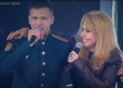 Капитан Росгвардии из Новочеркасска перепел Ольгу Кормухину в музыкальном шоу на Первом канале