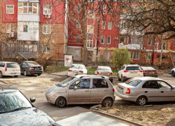 Неизвестный напал с ножом на мужчину на Сельмаше в Ростове — погиб прохожий