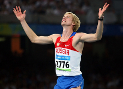 Олимпийский чемпион Андрей Сильнов берет новые высоты, несмотря на дисквалификацию МОК