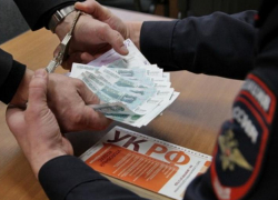 В Ростове осудили инженера, который собирался передать взятку сотруднику Ростовводоканала