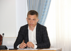 Прогнал стритрейсеров и посадил деревья депутат гордумы Ростова Павел Крупнов