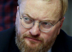 На депутата Госдумы Милонова напали в Ростове возле Центрального рынка 