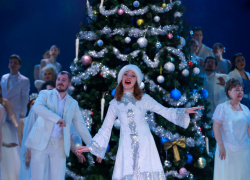 Ростовский музыкальный театр и кабаре «Белый рояль» приглашают на праздничные шоу