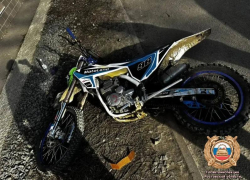 Подростка на питбайке сбила машина в Ростове, его госпитализировали 