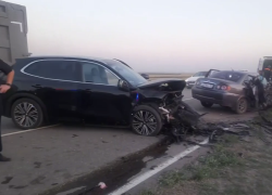 Два человека погибли в массовом ДТП под Ростовом