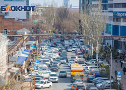 Сенатор Рогозин назвал Ростов кричащим и жужжащим из-за городского шума